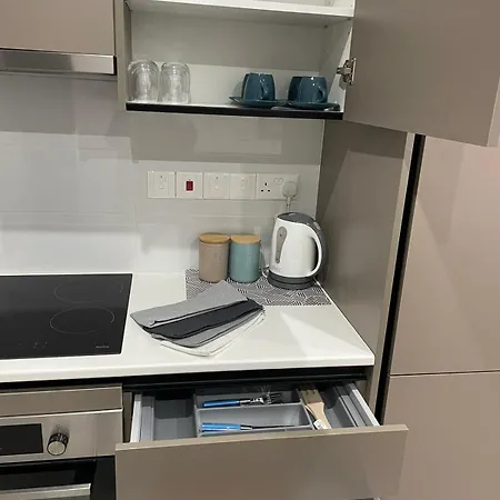 Stylish 1bedroom In The Heart Of لارنكا